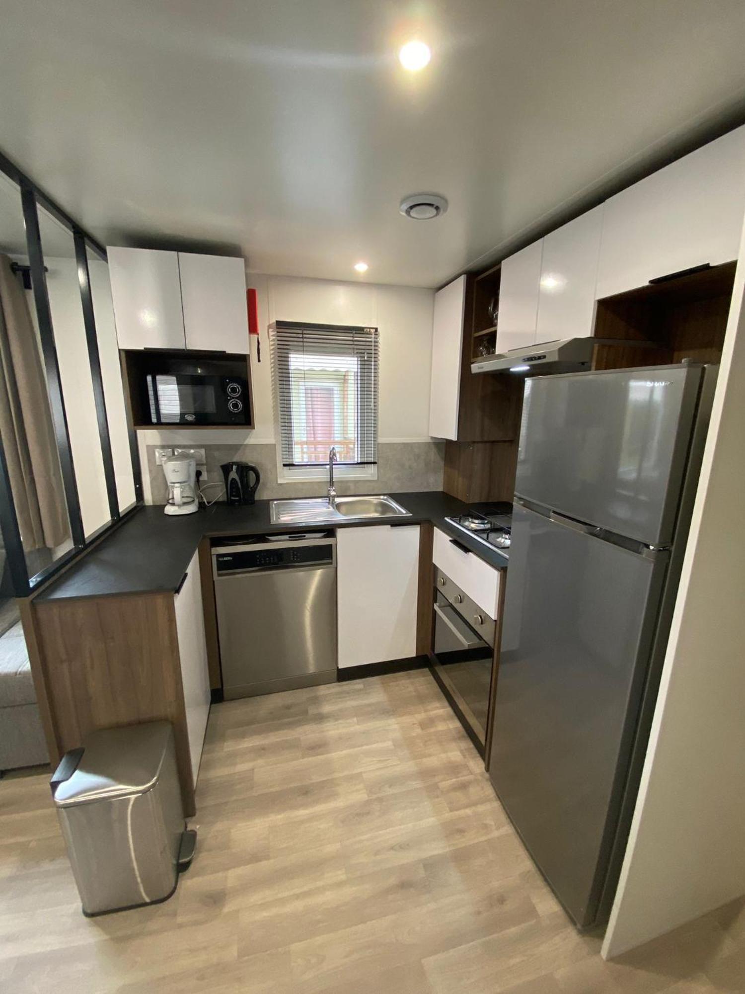 Mobil Home Familial Neuf De 2024 Pour 8 Personnes فالراس بلاج المظهر الخارجي الصورة